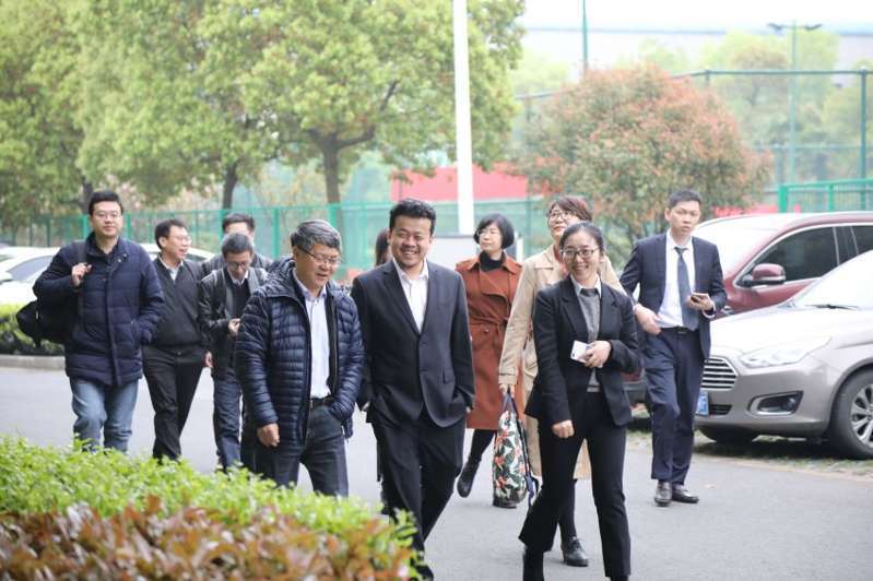 北科大、太原科大同時(shí)在國(guó)茂減速機(jī)展開校企合作交流活動(dòng)？